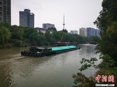 京杭运河杭州段沉船打捞成功 已恢复通航-中新网