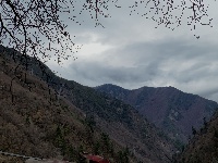 重峦叠嶂