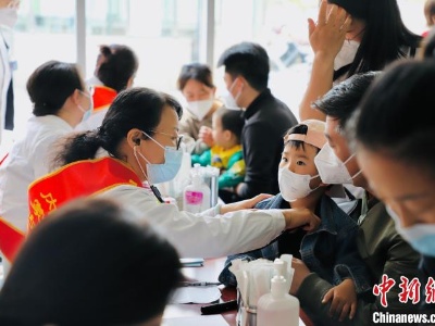 探访医院里的“隐身人”：是医者，亦是心灵守护人-中新网