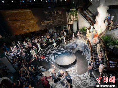 “研色·良渚之夜”走进上海 沉浸式演出再现五千年良渚美学-中新网