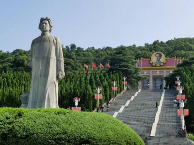 【“三比三争”践行动】金瑞镇：开展“参观红色革命圣地，传承不朽革命精神”红色教育活动