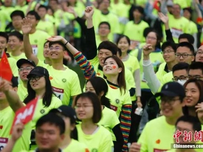 中新网评：以激扬青春做时代弄潮儿-中新网
