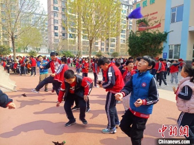 把课间十分钟还给孩子，怎么这么难？-中新网
