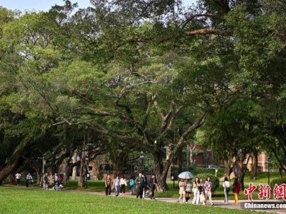 大学生助学金争议背后：谁才算贫困生？-中新网