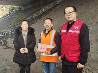 走访慰问