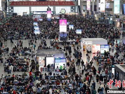 铁路上海站迎来“五一”假期运输客流最高峰-中新网