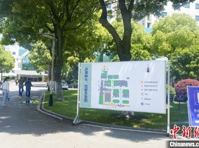 江苏扬州“五一”假期政府继续开门迎客 供游客停车吃饭-中新网