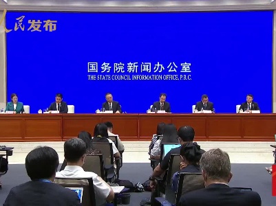 文旅部：提升居民和消费者满意度，让“烟火气”“文化味”和“文明风”同行.mp4