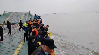 快讯！九江举行集体江葬仪式，36位逝者与江共眠