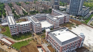 【08•03早安丨九江】庐山景区将实行“一票多次多日使用制”；八里湖这两所学校9月投入使用；九江公交76路进行临时调整