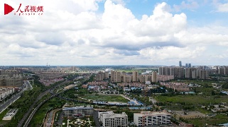 跟着总书记看中国——吉林篇 咱社区的贴心人