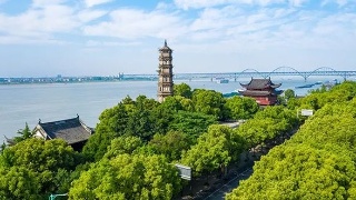 【10•20早安丨九江】浔阳江景区部分运营时间有所调整；都九高速湖口互通将进行路面修复性施工；九江5个商标品牌获奖啦！