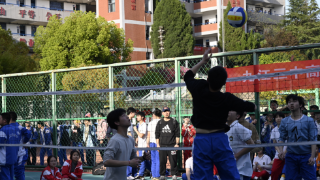 九江三中举办高二年级部学生排球赛