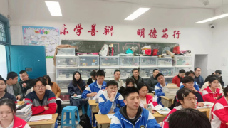 逻辑分析有高度，开放教学获好评—记九江三中政治组付熹老师教学开放周展示课活动