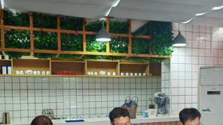 九江三中政治组集中学习“习近平总书记对学校思政课建设作出的重要指示精神”