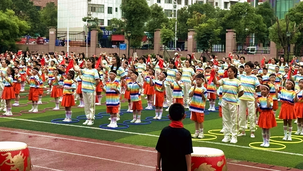 吉州区第八届中小学大阅读流动现场会在吉安市新村小学分会场举行
