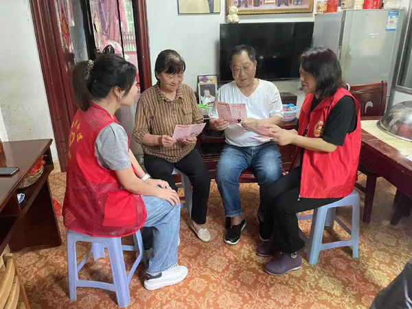 鹰潭市月湖区梅园街道梅园社区开展“移风易俗破陋习 弘扬文明树新风”主题宣传活动  