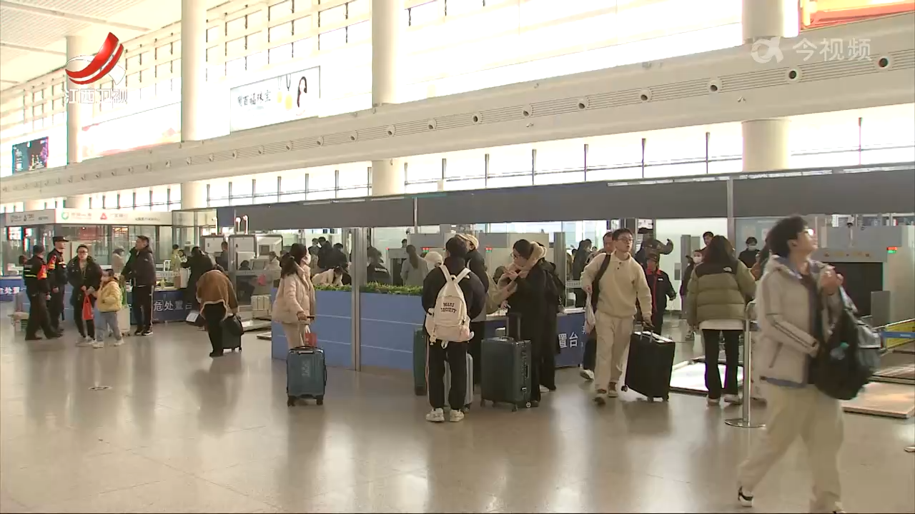今年暑运南铁计划开行旅客列车683.5对 南昌机场新增13条航线