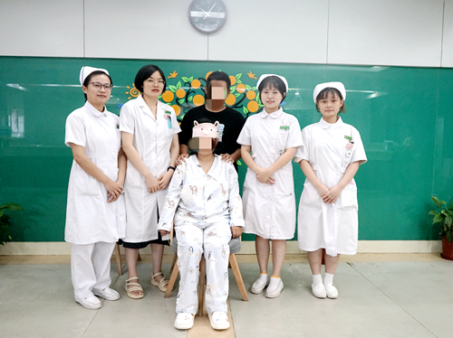 见证生命的坚韧与希望——妊娠合并多种并发症孕妇在景德镇市妇幼保健院顺利分娩