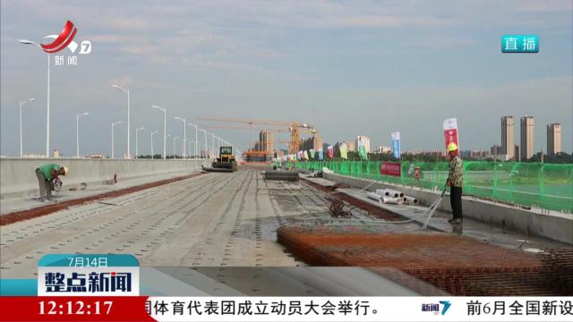 战高温斗酷暑 全力推进重点项目建设