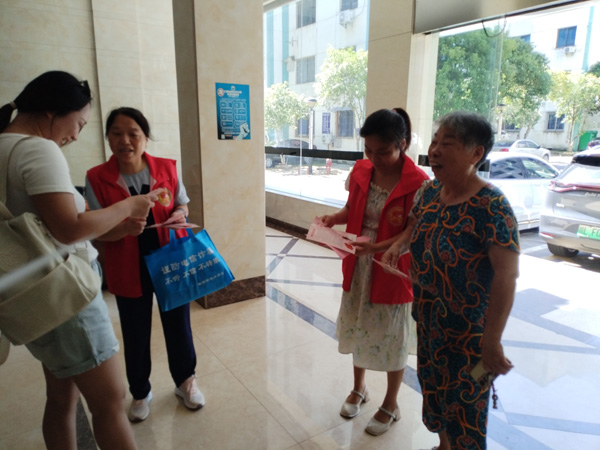 鹰潭市月湖区梅园街道梅园社区开展“破除陈规陋习，倡导健康生活”移风移俗宣传活动