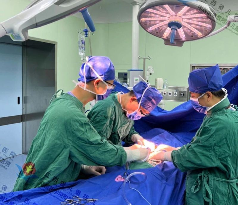 11岁男童“罕见骨纤”跛行3年，省儿童医院精密矫“瓷骨”，助其复位“平衡人生”