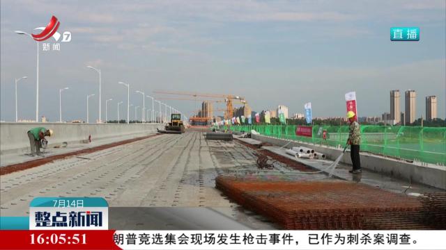 战高温斗酷暑 全力推进重点项目建设