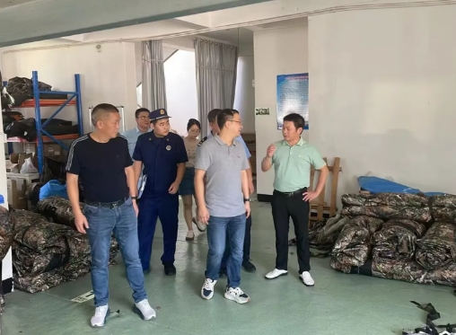 上饶市玉山县南山乡开展八月份“安全防范警示日”活动