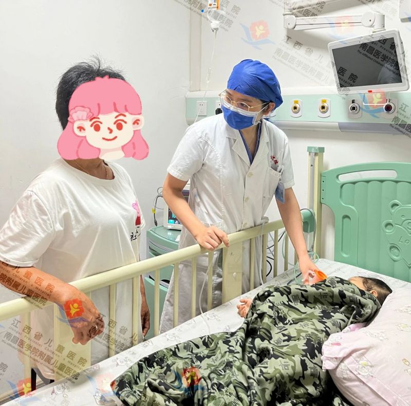 2岁女童将6cm螺丝误吞入气管！