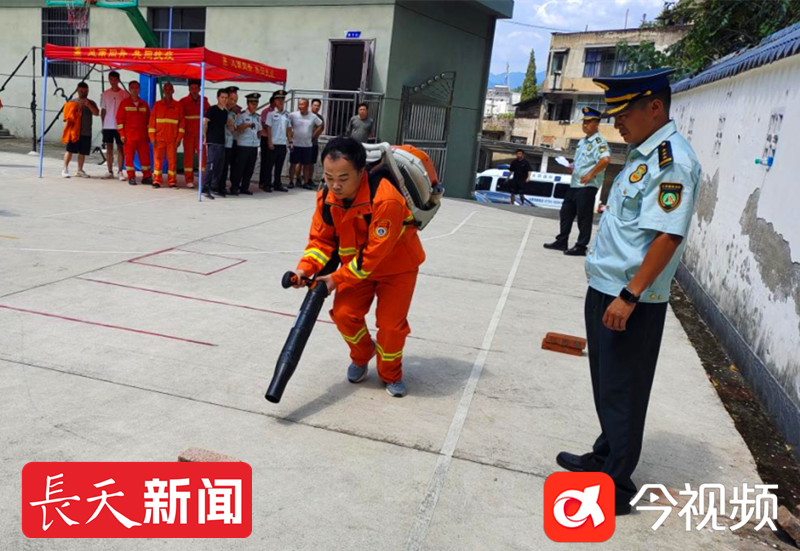 铜鼓县开展乡镇半专业森林消防队大比武活动