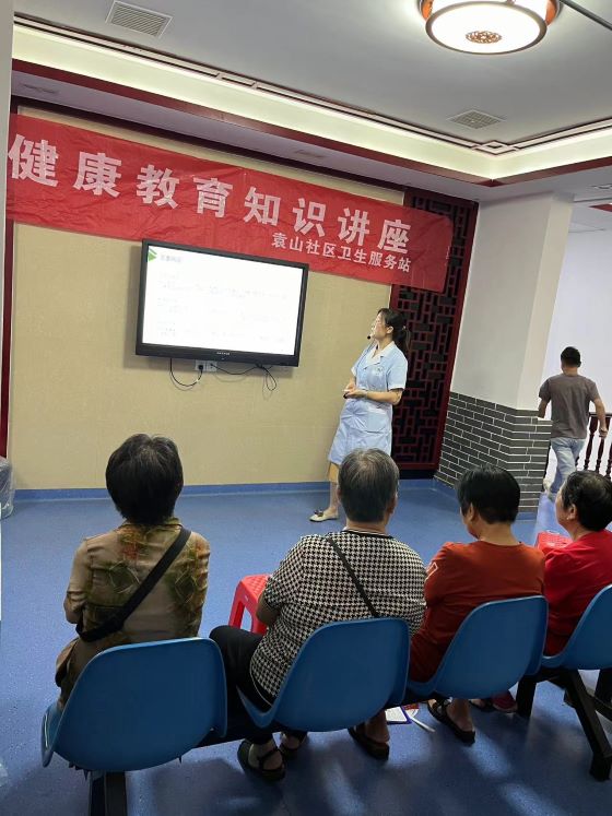 江西宜春：多部门联合为居民送上秋季健康“套餐”