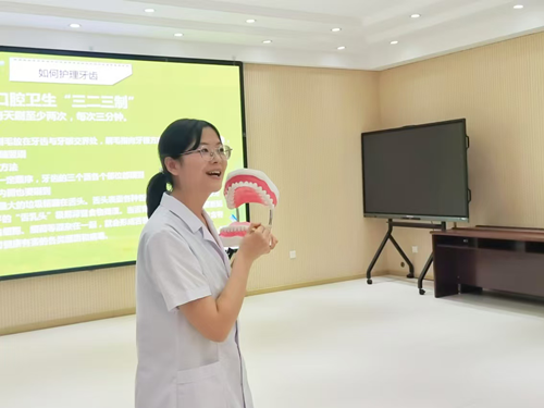 口腔保健助成长 急救科普进校园——景德镇市妇幼保健院科普宣讲走进梨树园小学