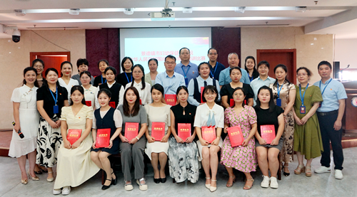 景德镇市妇幼保健院举办庆祝中华人民共和国成立75周年主题演讲比赛