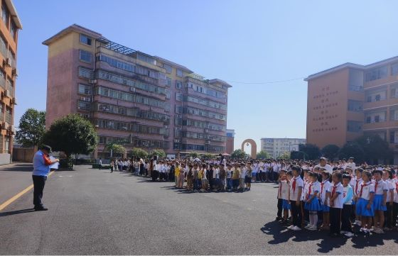 “警”防有诈 共筑安全——宜春市袁州区灵泉派出所走进宜春四小开展反诈宣传教育活动