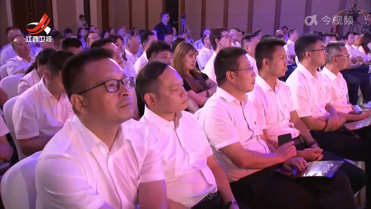 “唱响洪城”大型演艺推介会举行