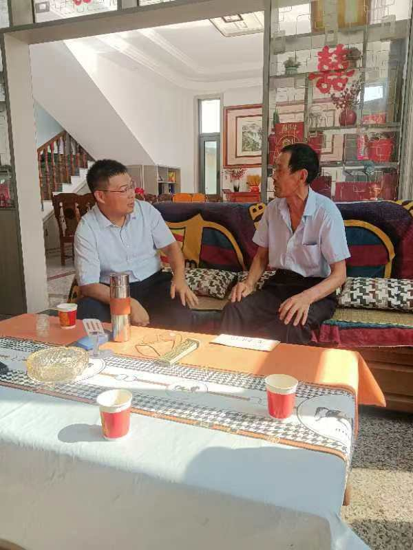 九江市彭泽县浩山乡：铭记历史   致敬英雄