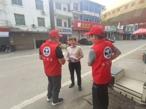 宜春市袁州区南庙镇下市村开展“远离毒品，拥抱健康”禁毒宣传活动
