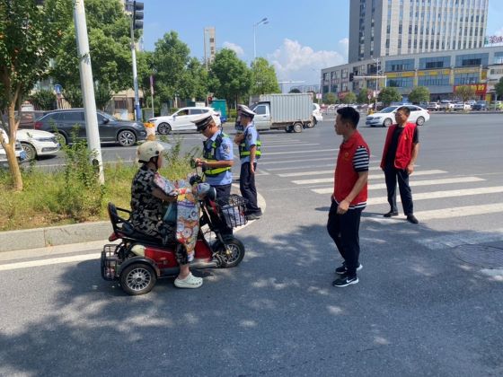 从“头”做起 幸“盔”有你 | 宜春市袁州区下浦街道开展不佩戴头盔劝导整治行动