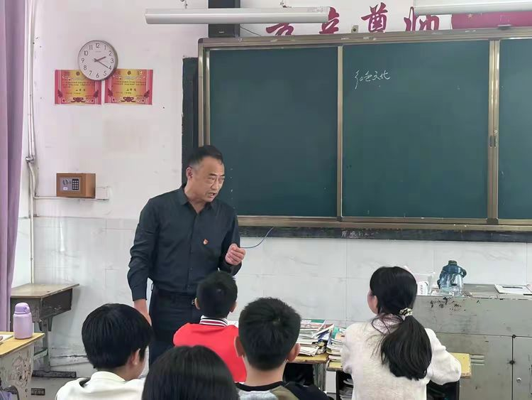 宜黄县黄陂中学：感悟红色文化，传承革命精神