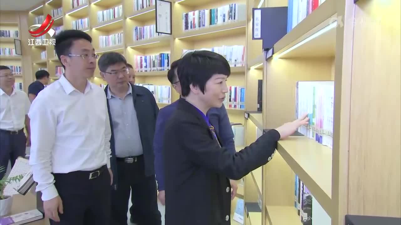 卢小青在赣江新区调研