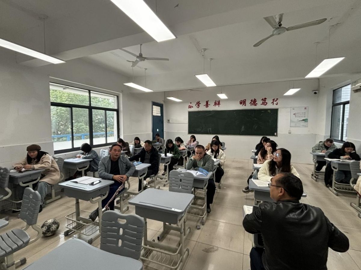 生死两隔诉衷情，虚实相生传佳作——记九江三中吴涛涛老师公开课