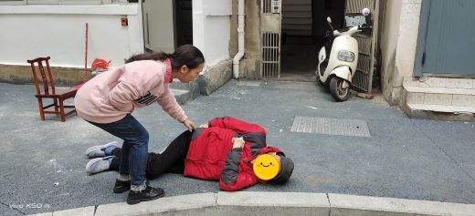 丰城市剑光街道：社区巡查遇意外 暖心救助显真情  
