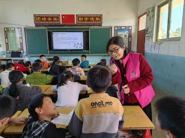 崇仁县孙坊镇：心理讲座进校园 守护青少年健康成长
