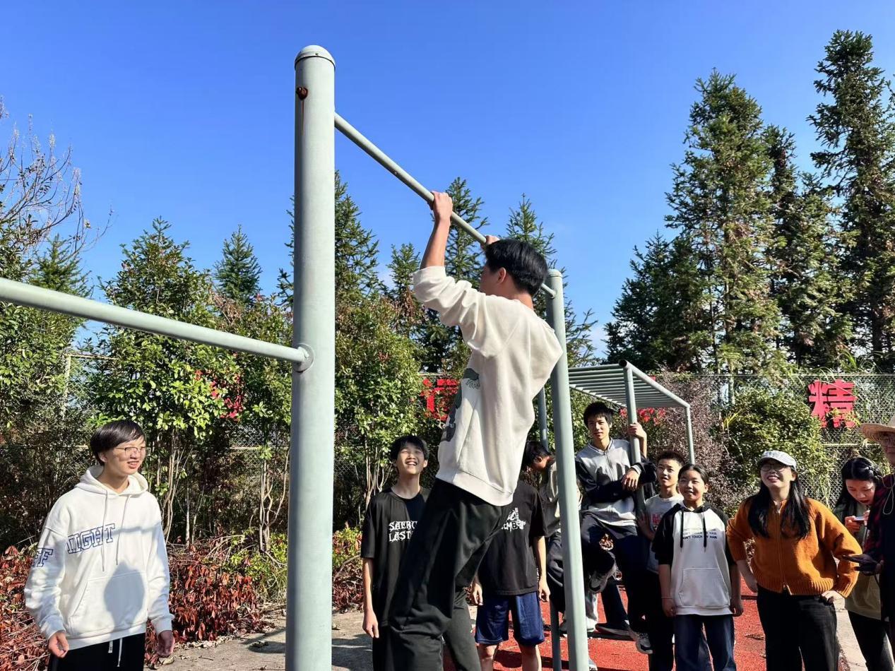 黎川县中田中学举办2024年秋季运动会