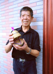 花炮企业“多面手”——李梅江