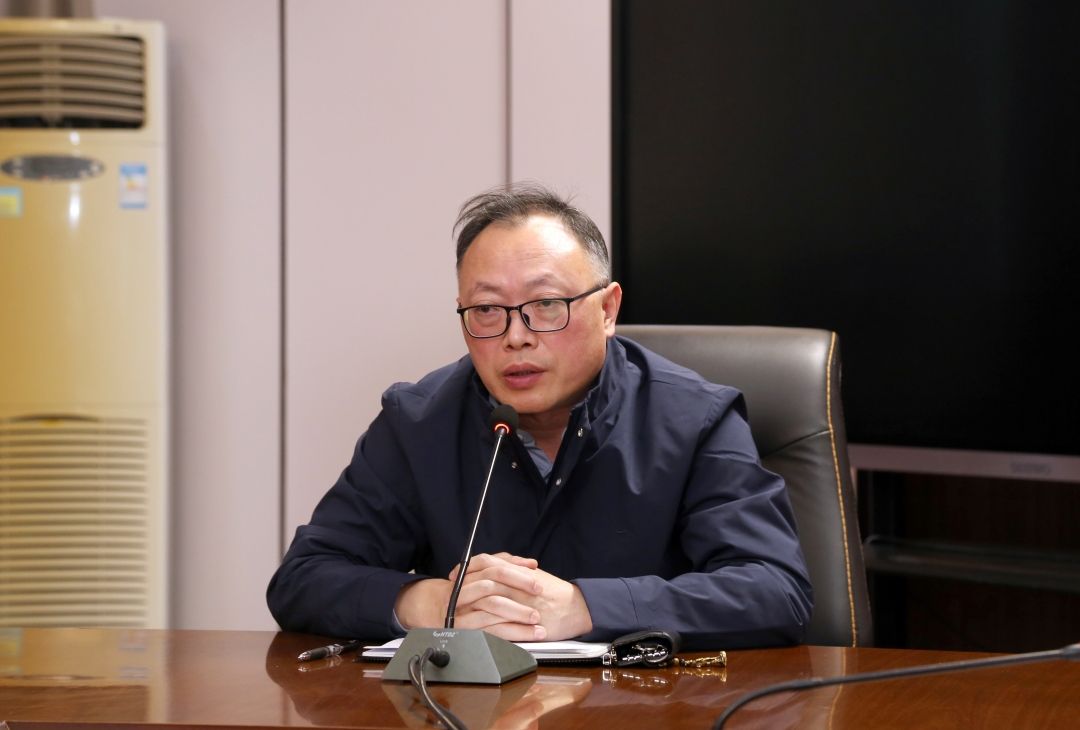 九江外国语学校各党支部传达学习全省教育大会精神