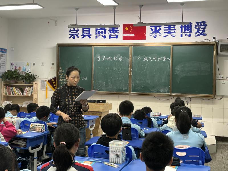 关注学生心理健康  助力全面成长——九江三中绘画心理团辅活动