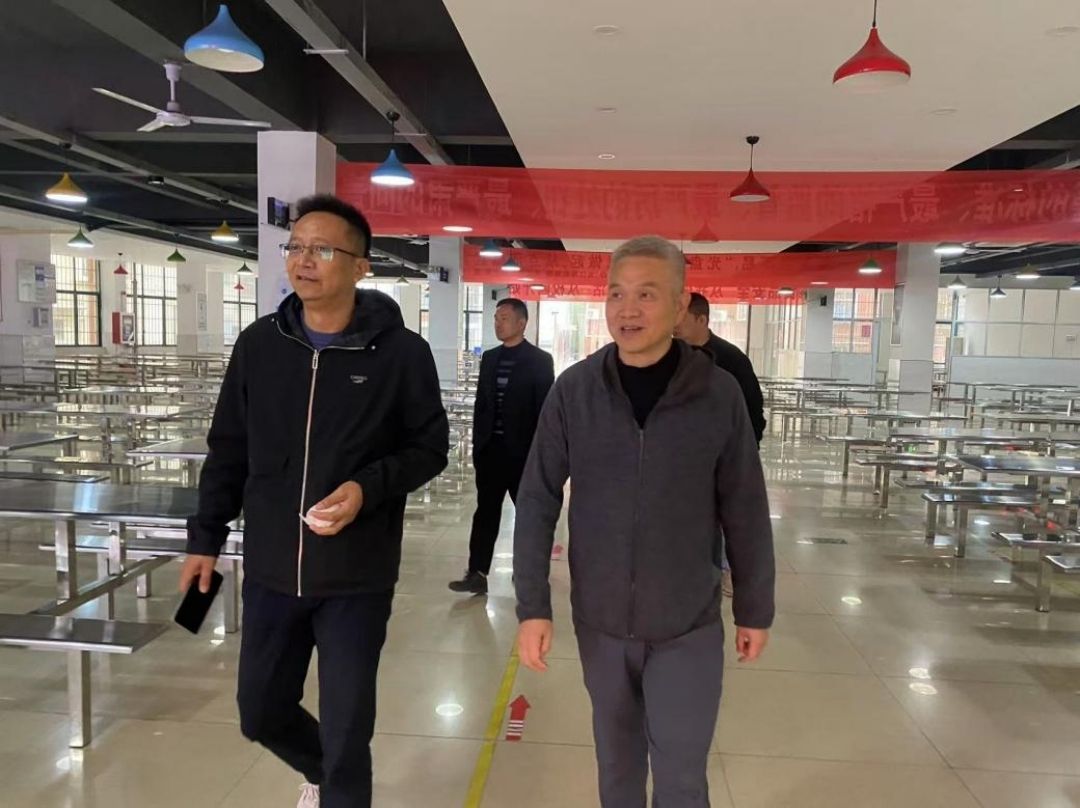 九江三中赴兄弟学校考察学习自办食堂工作