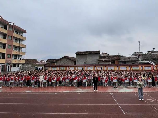 五育并举促双减 阳光运动展风采——宜黄县凤冈镇第二小学2024年秋季运动会圆满落幕