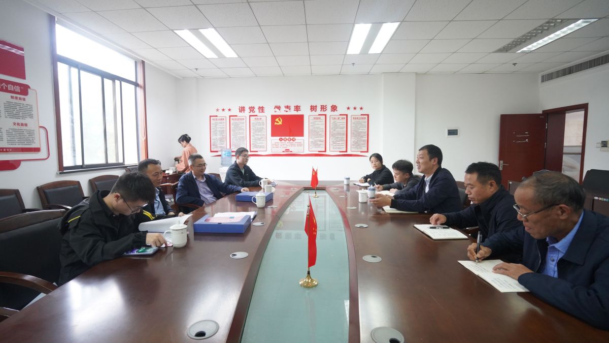 九江市庐山市人社局一行对庐山市星辰技工学校 开展消防安全与食品安全工作检查
